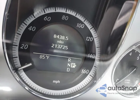 2010 Mercedes-Benz E 350 4Matic из США, поврежденный, VIN WDDHF8HB4AA094746